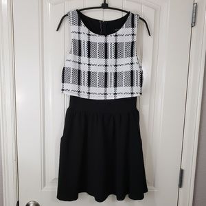 LAST CHANCE Jodi Kristopher Sleeveless Cropped